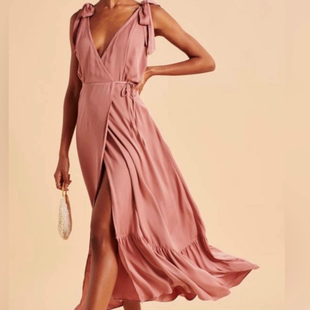 Abercrombie & Fitch Ruffle Hem Maxi Dress - Small